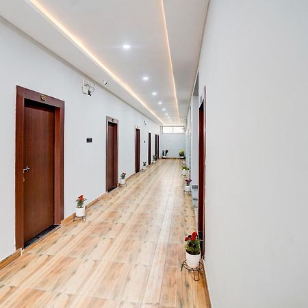 Hotel Vibe Blu- Varanasi Exterior photo