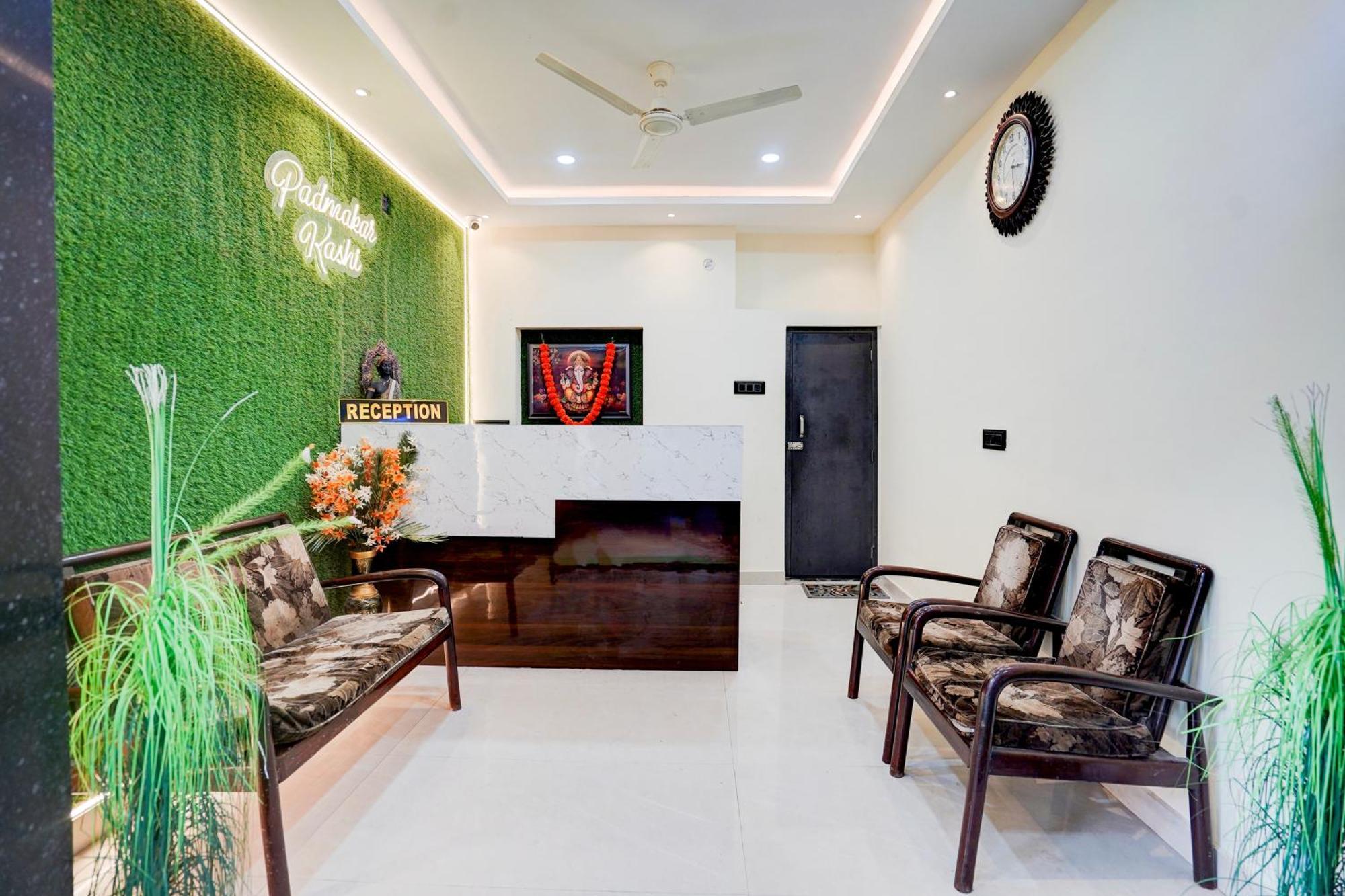 Hotel Vibe Blu- Varanasi Exterior photo