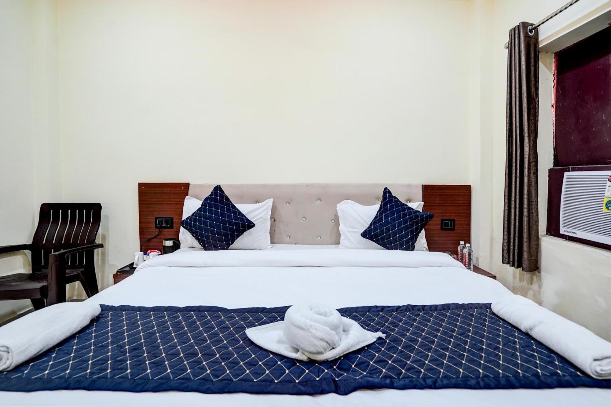 Hotel Vibe Blu- Varanasi Exterior photo